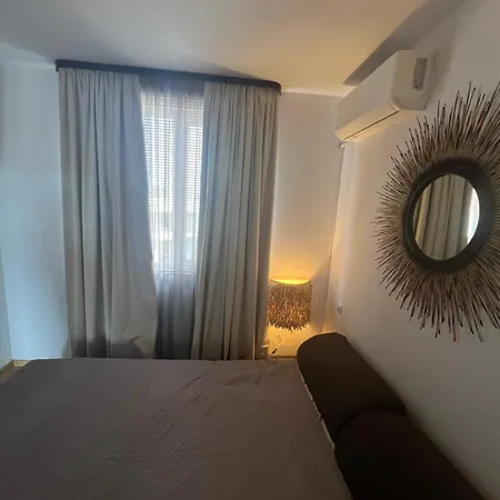 アパート град Terrazza Sul Mare ビャラ